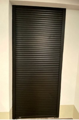 Balkontür Primo 82 niedriger Schwelle, inkl.Rolleten 1000x2250mm Muster Abholung