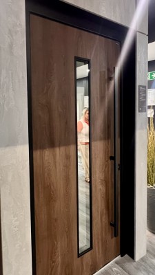 NOVA 1080 x 2250mm Türen mit Aluminium-Zarge und Stahl-Flügel braun-Toffee Holznachbildung Muster